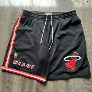 Mitchell & Ness‎ Miami Heat Hardwood Classics Swingman Black Shorts Mens 2XL
